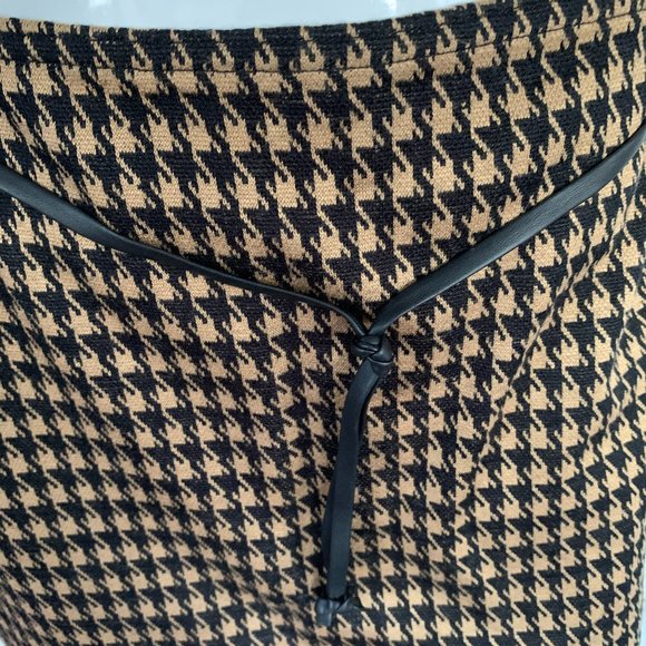 tan/black houndstooth skirt with brown leather tie - Picture 3 of 3